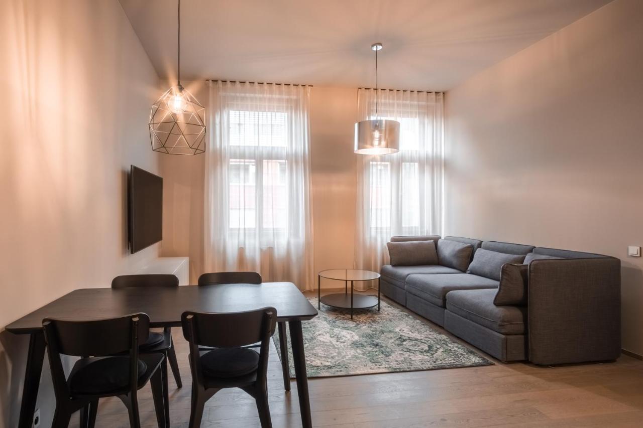 Apartahotel Rimska 14 Praga